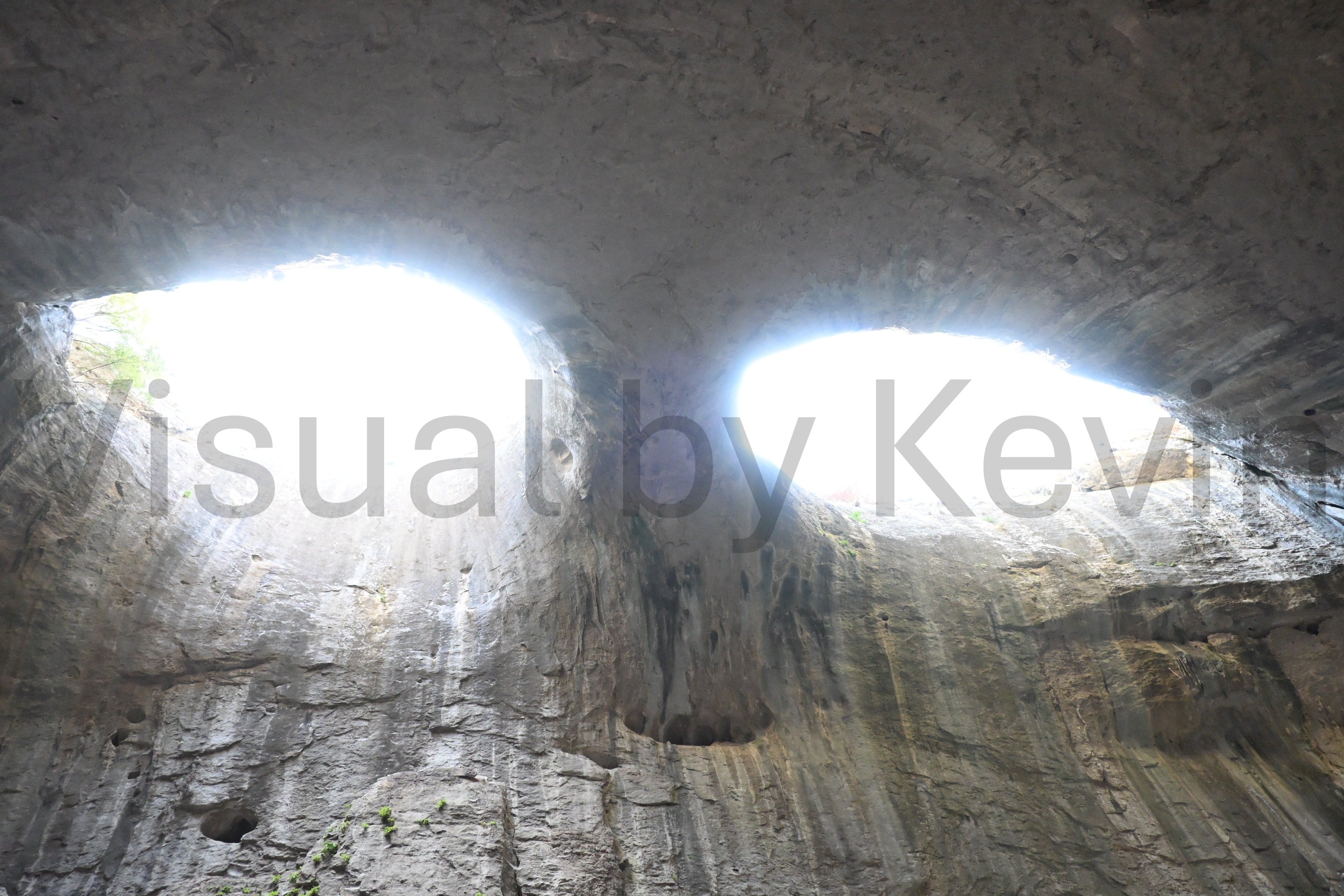 Augen Gottes - Prohodna Höhle
